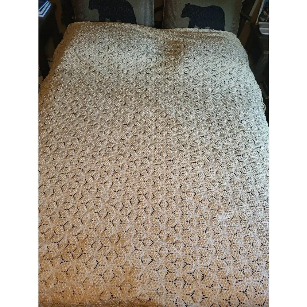 Antique Crochet Bedspread Handmade Cotton Popcorn Pinwheel Fringe Natural